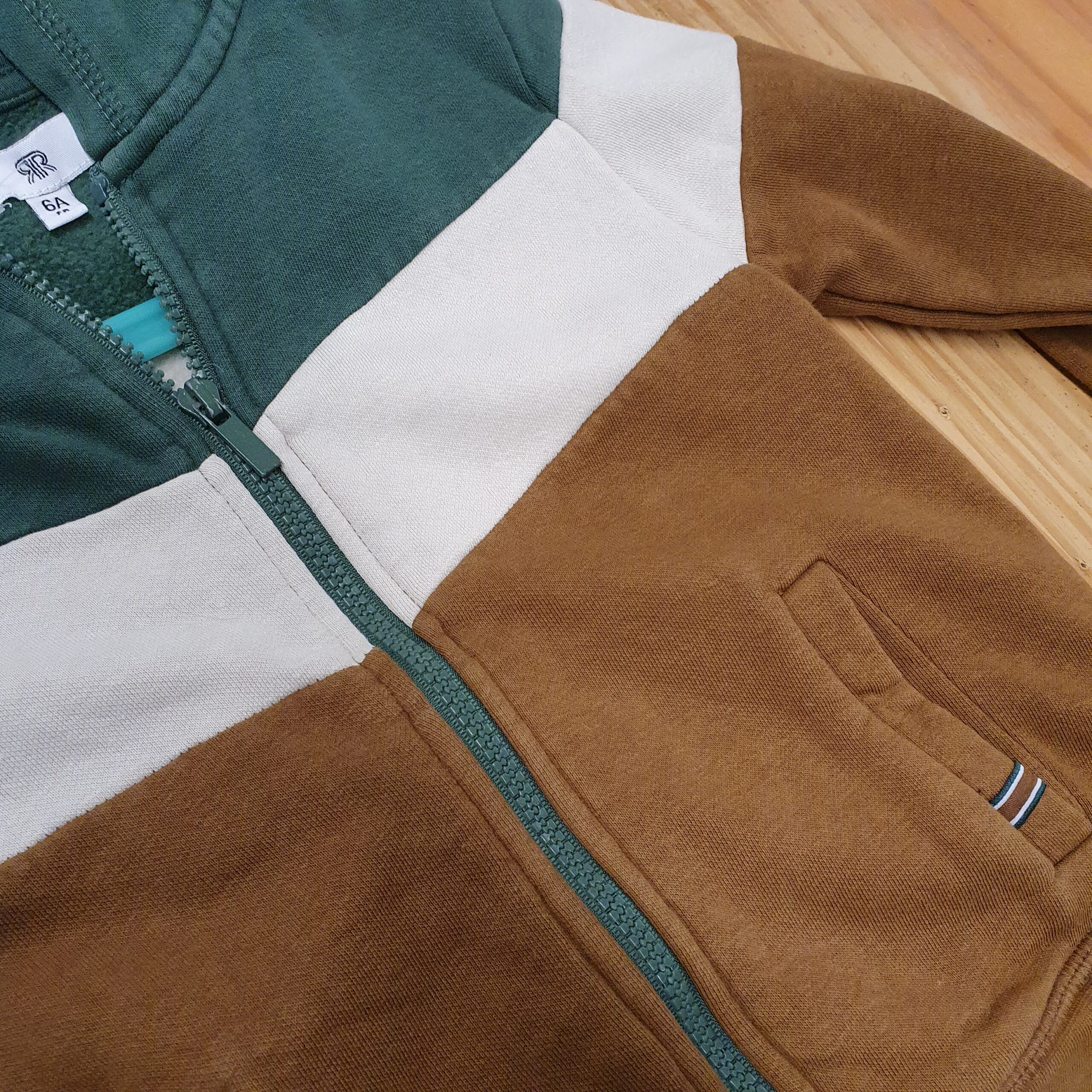 Sweat La Redoute 116 - 6 ans sweat la-redoute 116 - Freeperie